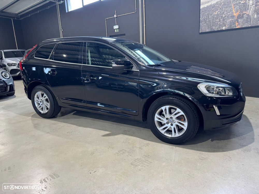 Volvo XC 60 2.0 D4 Momentum - 11