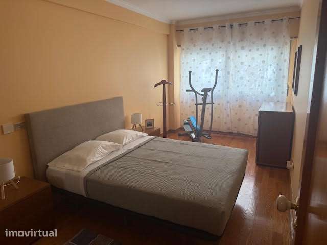 Apartamento T2 com varanda e garagem em Lisboa - Grande imagem: 3/14