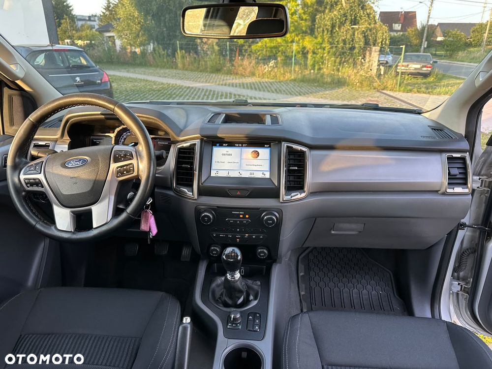 Ford Ranger XLT - 26