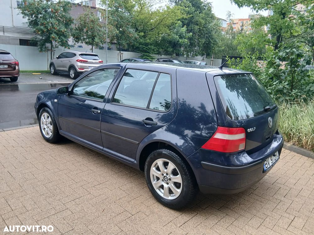 Volkswagen Golf 1.4 - 4