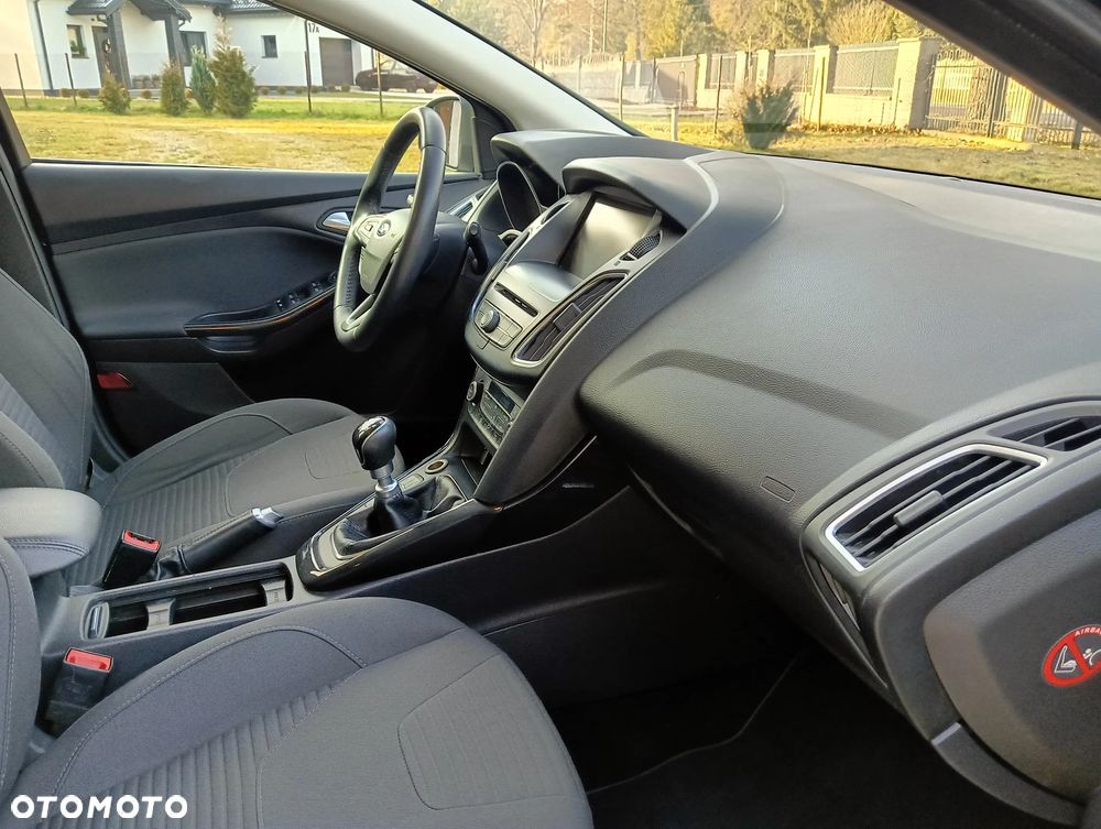 Ford Focus 1.0 EcoBoost Titanium - 22