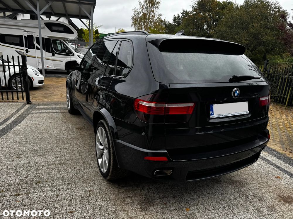 BMW X5 xDrive48i - 7