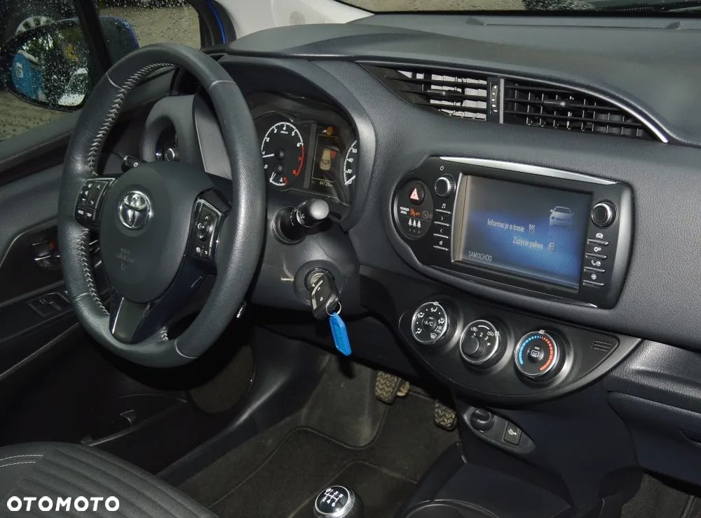 Toyota Yaris - 36
