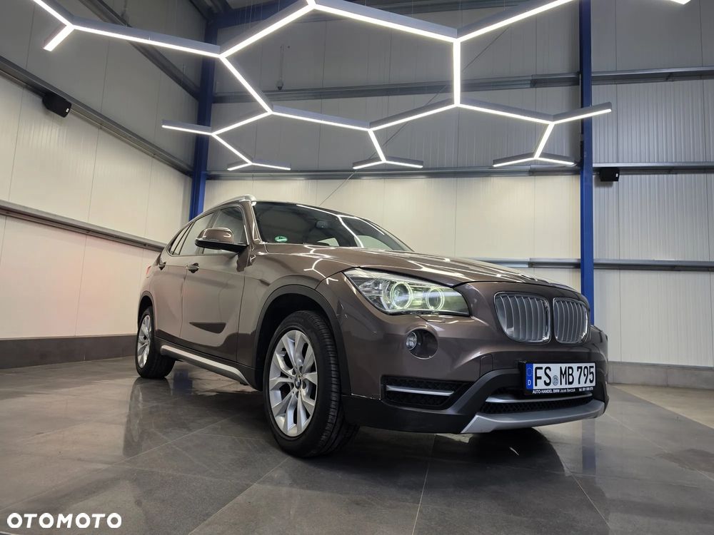 BMW X1 xDrive18d xLine - 8
