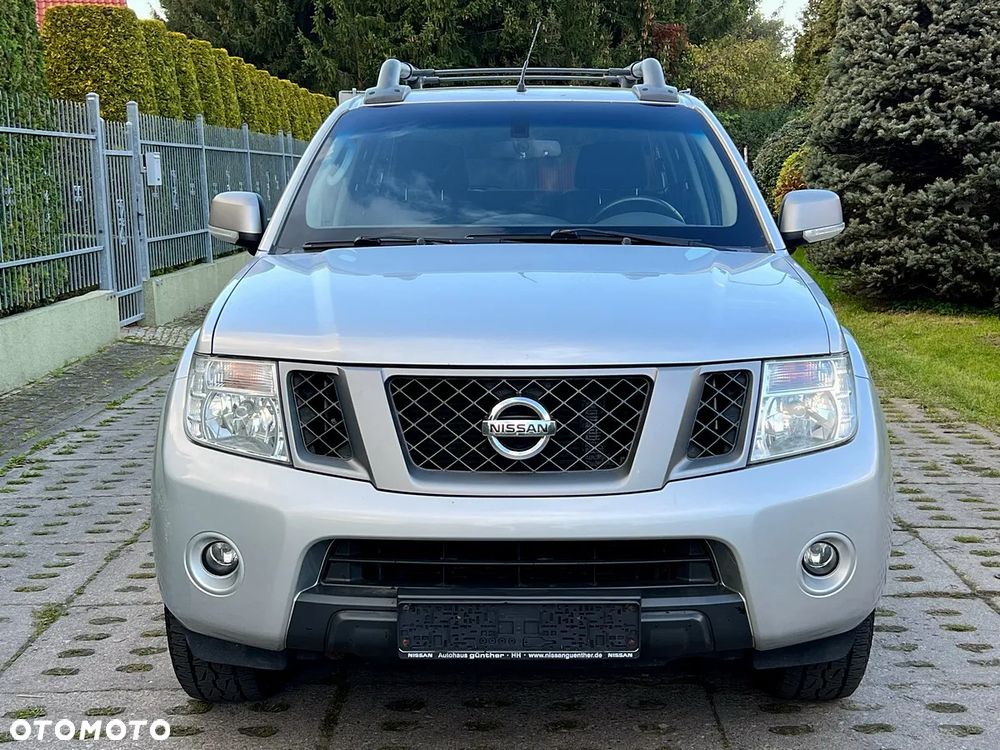 Nissan Navara 2.5 D Platinum Long - 2