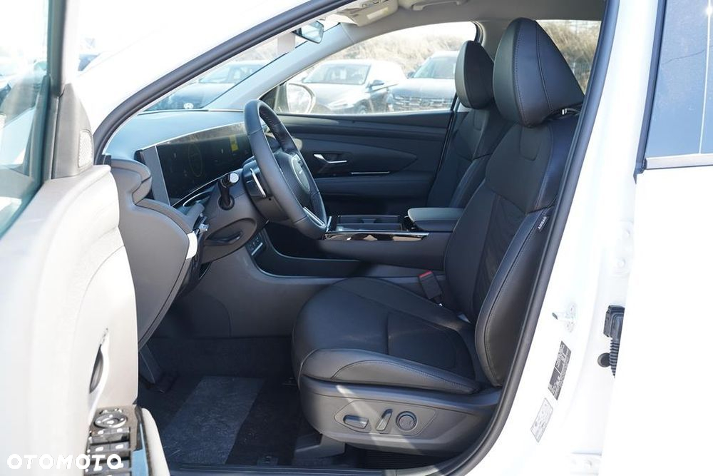 Hyundai Tucson - 8
