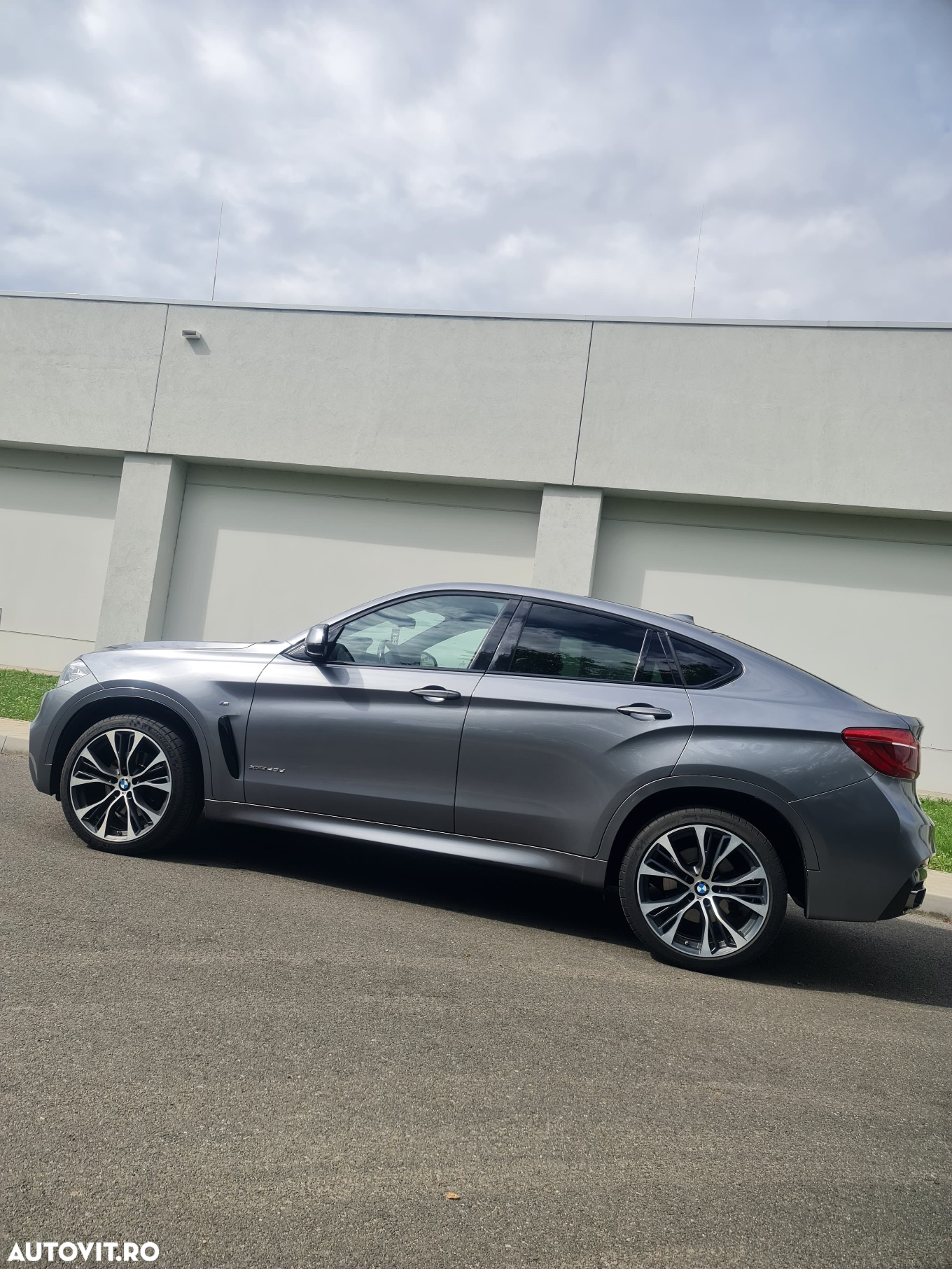BMW X6 xDrive40d - 13