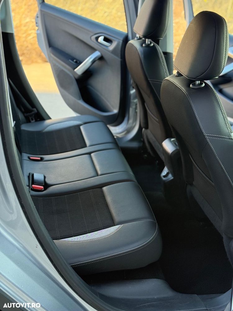 Peugeot 2008 PureTech 110 Stop&Start Allure - 11