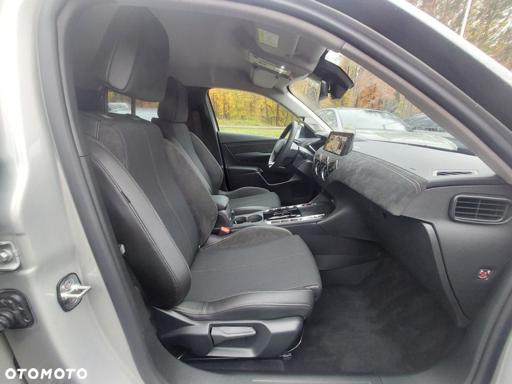 DS Automobiles DS 3 Crossback mHEV Étoile e-DCS6 - 11