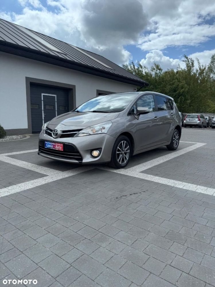 Toyota Corolla Verso - 1