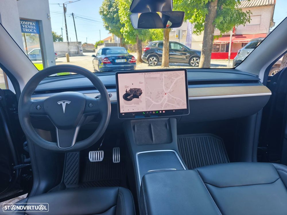 Tesla Model Y Performance Dual Motor AWD - 18
