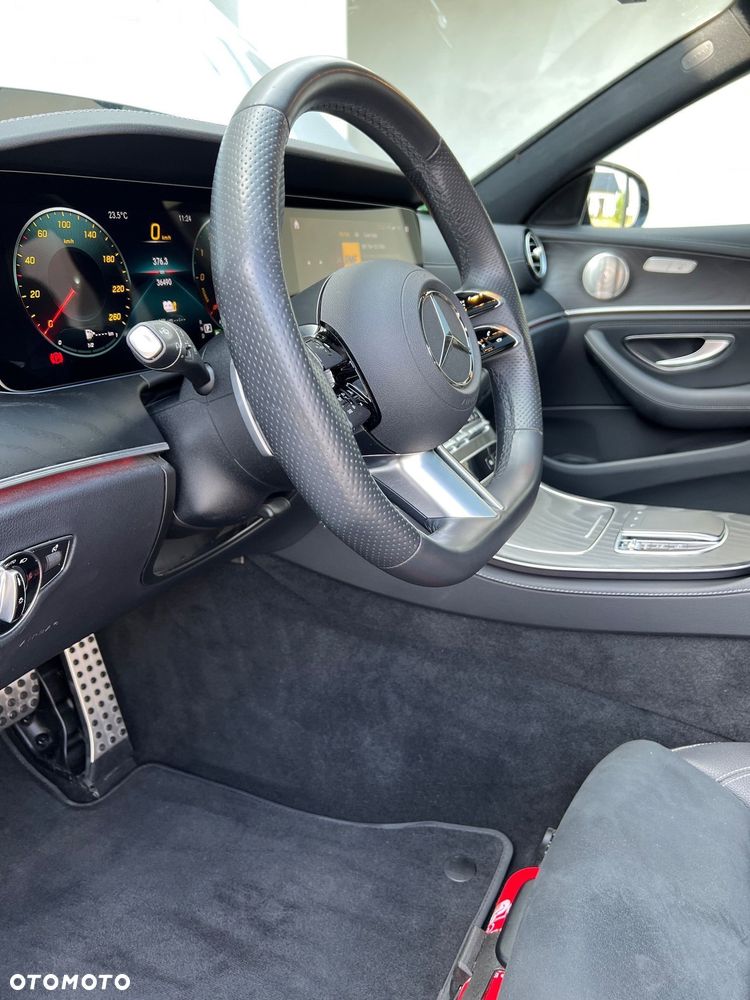 Mercedes-Benz Klasa E 300 de 4Matic 9G-TRONIC AMG Line - 6