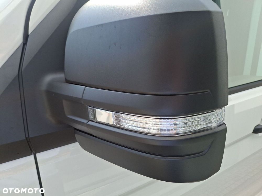 Volkswagen Crafter 2.0 TDI 177 KM Manual - 11