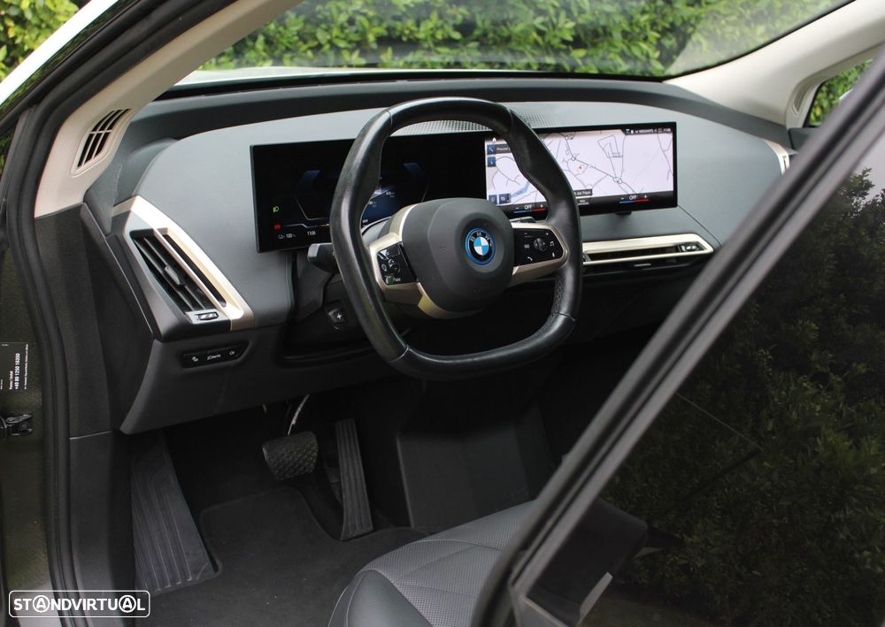 BMW iX xDrive 40 - 36