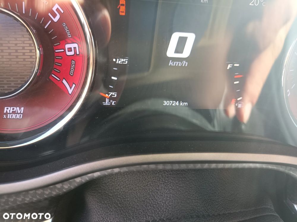 Dodge Challenger - 26