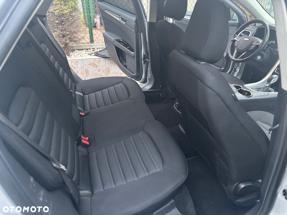 Ford Mondeo 2.0 TDCi Ambiente PowerShift - 9