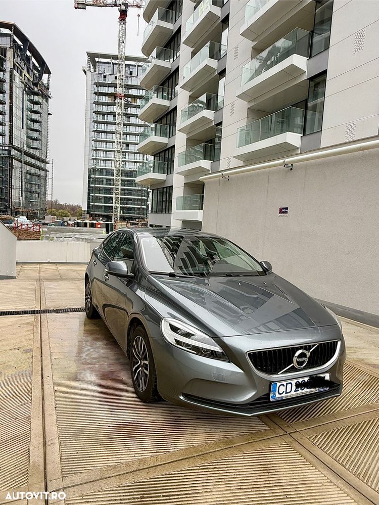 Volvo V40 T3 Geartronic - 1
