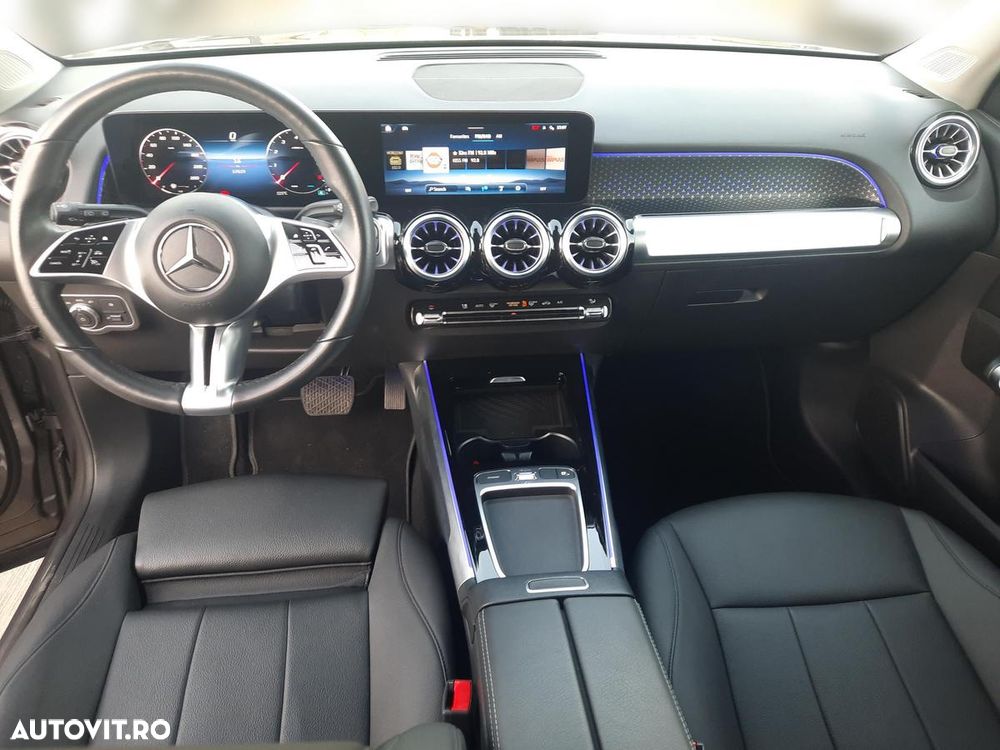 Mercedes-Benz GLB - 11