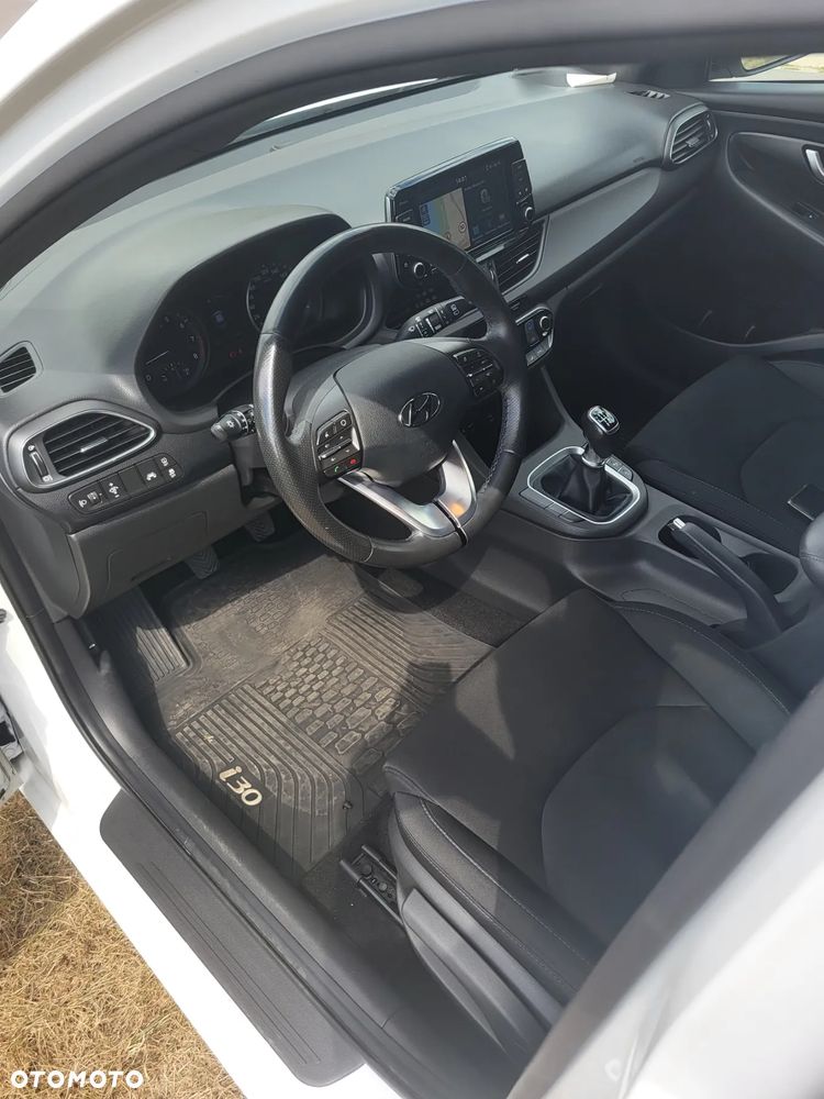 Hyundai i30 1.4 T-GDI GO Plus - 9