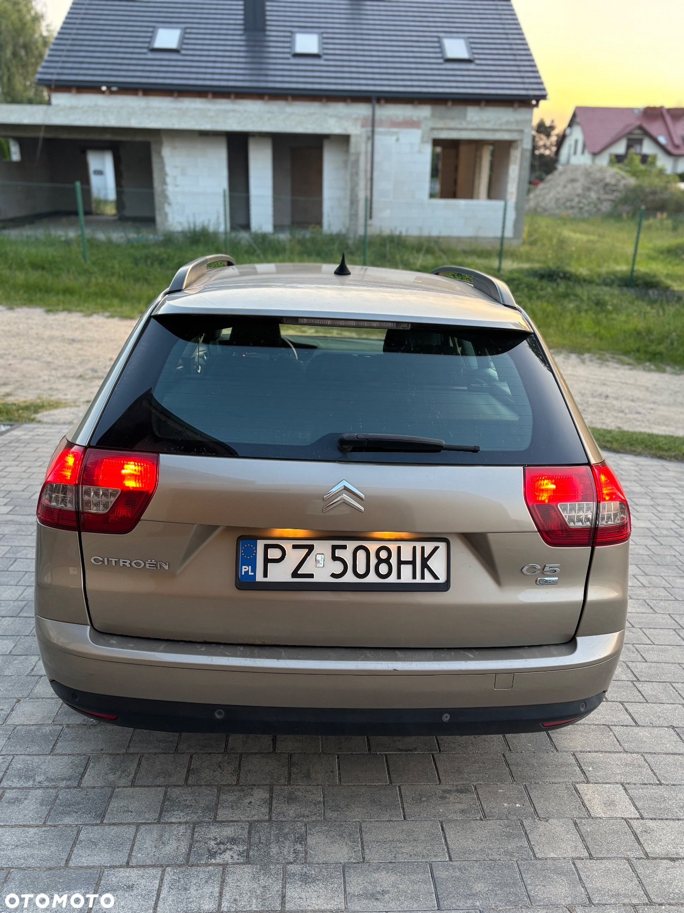 Citroën C5 Tourer e-HDi 110 EGS6 FAP Selection - 9