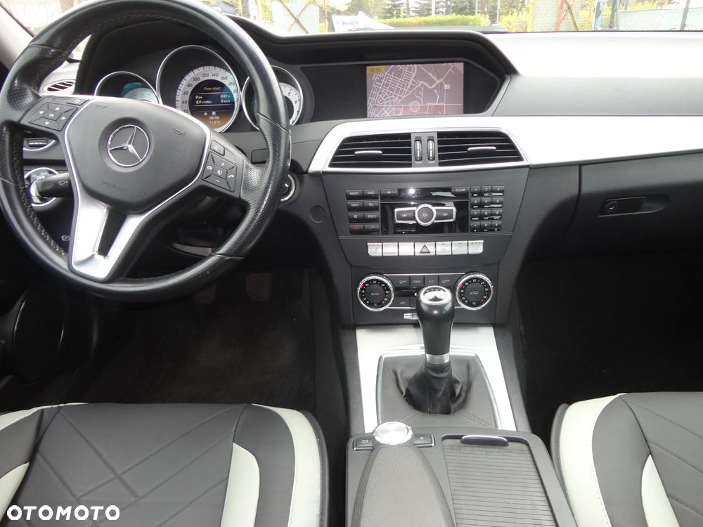 Mercedes-Benz Klasa C 180 BlueEFFICIENCY Avantgarde - 9