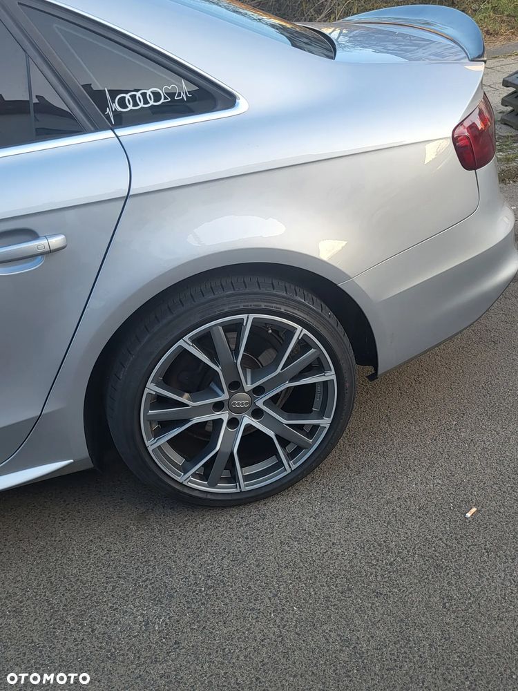 Audi A4 Limousine 2.0 TFSI Quattro S tronic - 4