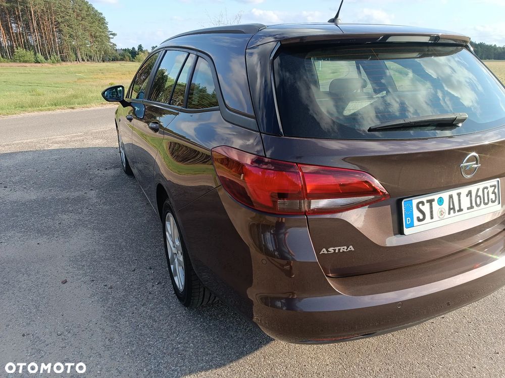 Opel Astra 1.6 D (CDTI) Start/Stop Dynamic - 12