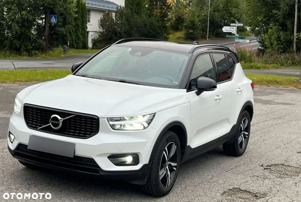 Volvo XC 40 D3 AWD Geartronic R-Design - 1
