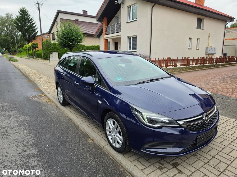 Opel Astra 1.6 D Start/Stop Business - 2