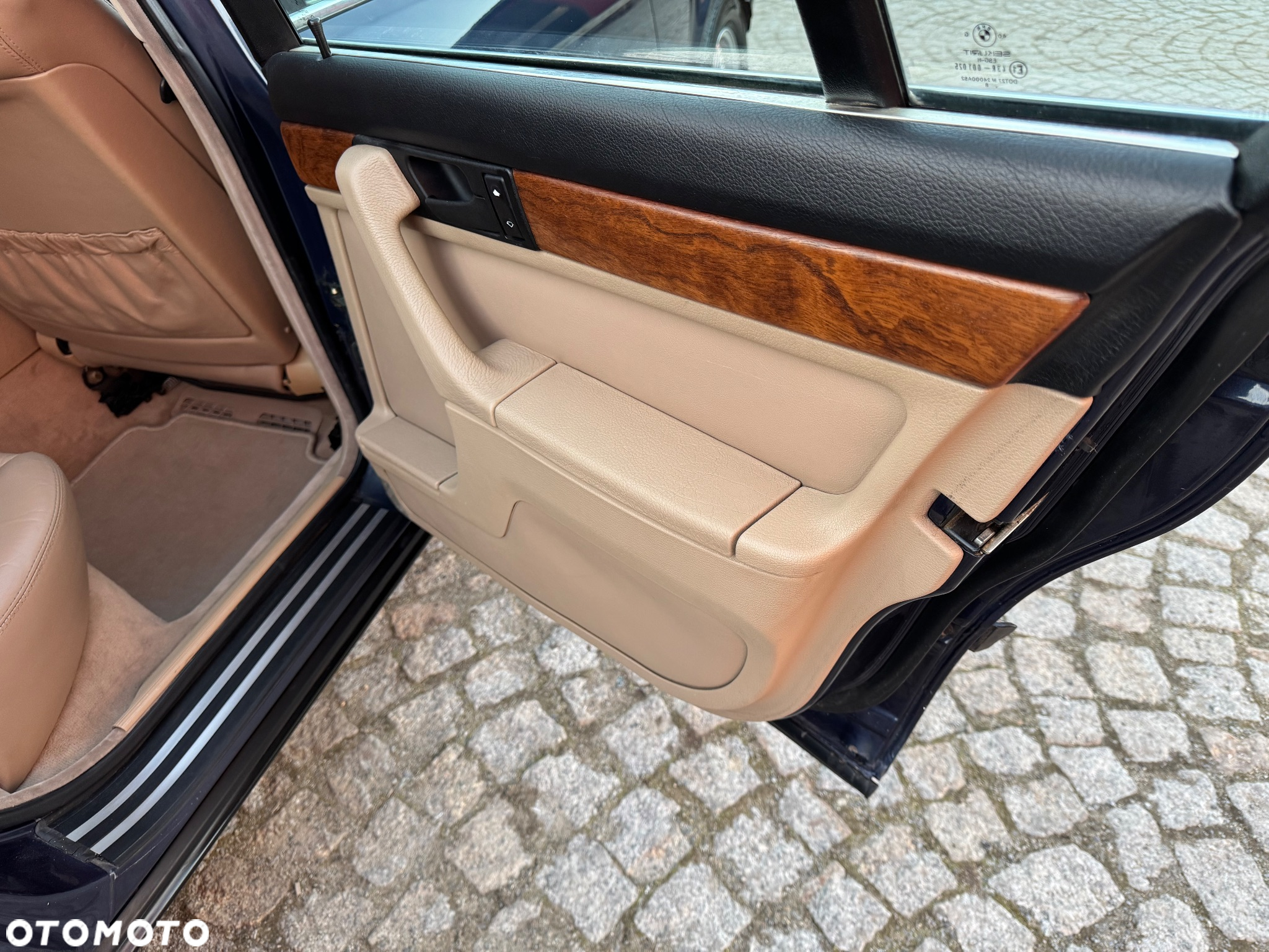 BMW Seria 7 735i - 37