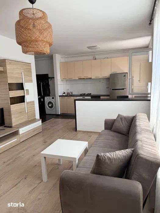 Apartament cu 2 camere, 50 mp, balcon, zona Stadionului — fotografia 1