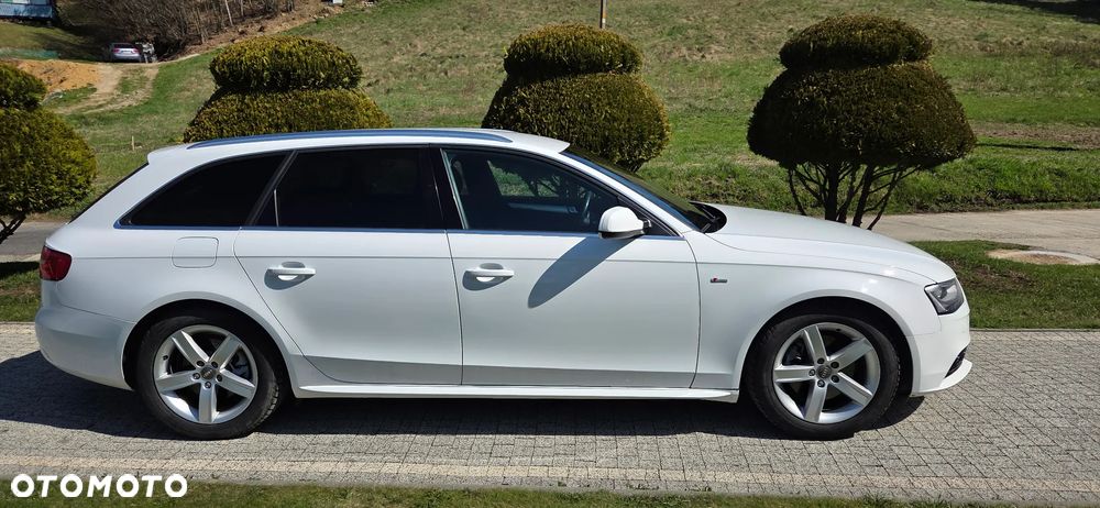 Audi A4 Avant 2.0 TDI DPF quattro S tronic S line Sportpaket - 2