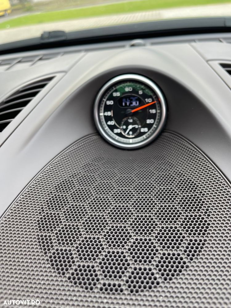 Porsche Cayenne 4.2 L S - 29