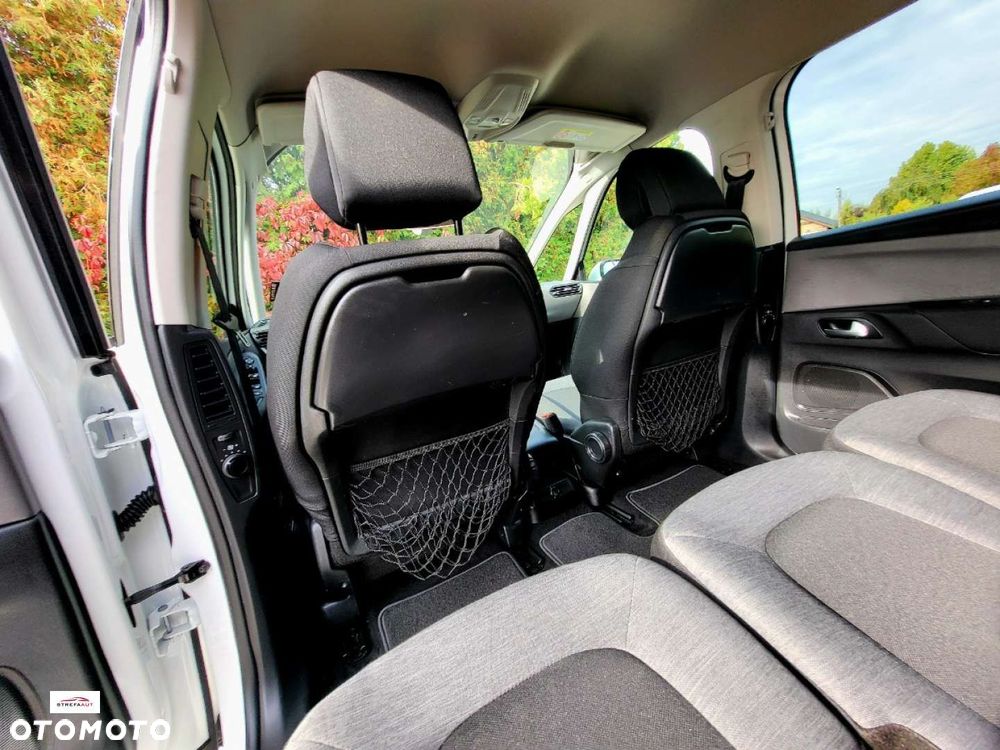 Citroën C4 Grand Picasso - 32