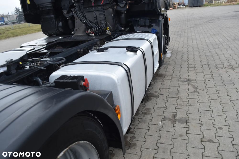 Iveco Stralis 460 - 16