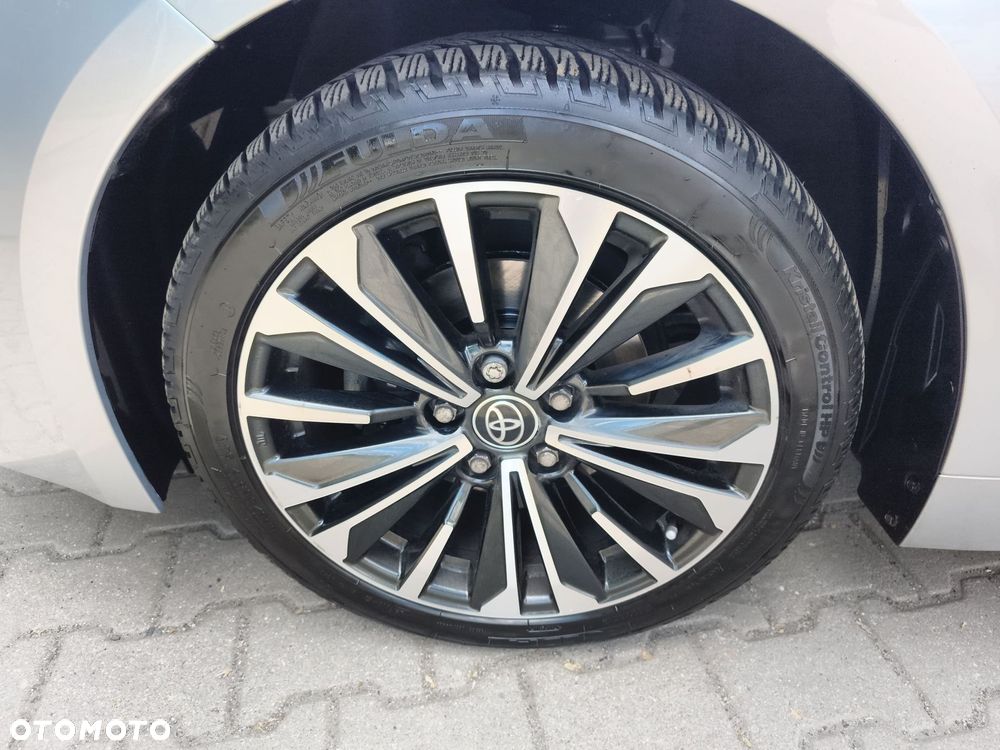 Toyota Corolla 1.8 Hybrid Style - 17