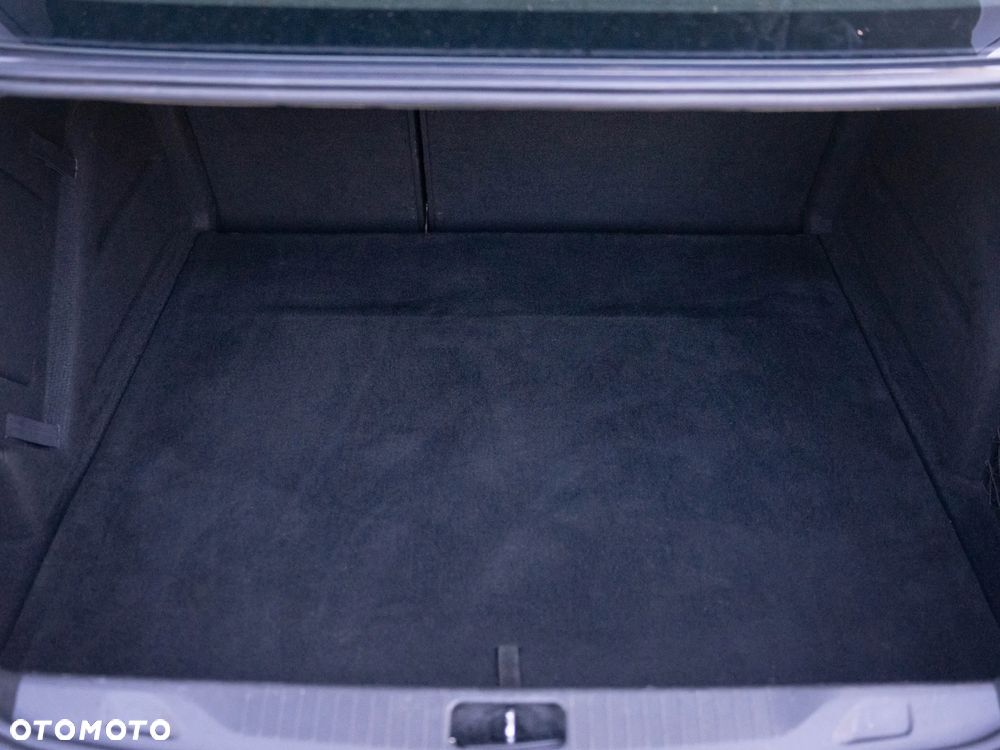 Opel Astra 1.4 T Business EU6 - 9