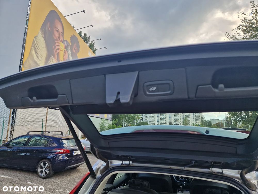 Volvo XC 60 B5 B AWD Momentum Pro - 14