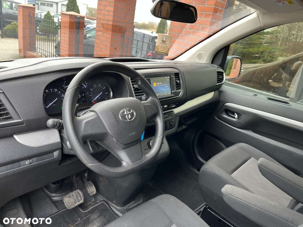 Toyota Proace Verso 2,0-l-D-4D L2 (8-Si.) Autm Club - 8