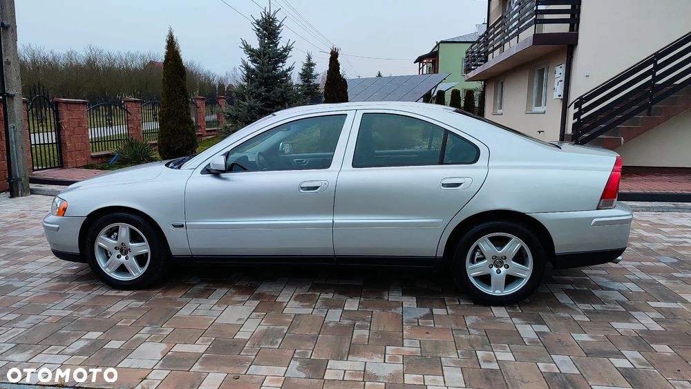 Volvo S60 D5 Kinetic - 4