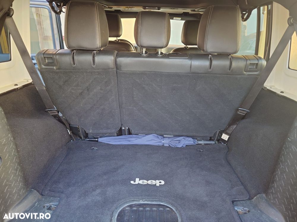 Jeep Wrangler 2.8 CRD AT Rubicon - 8