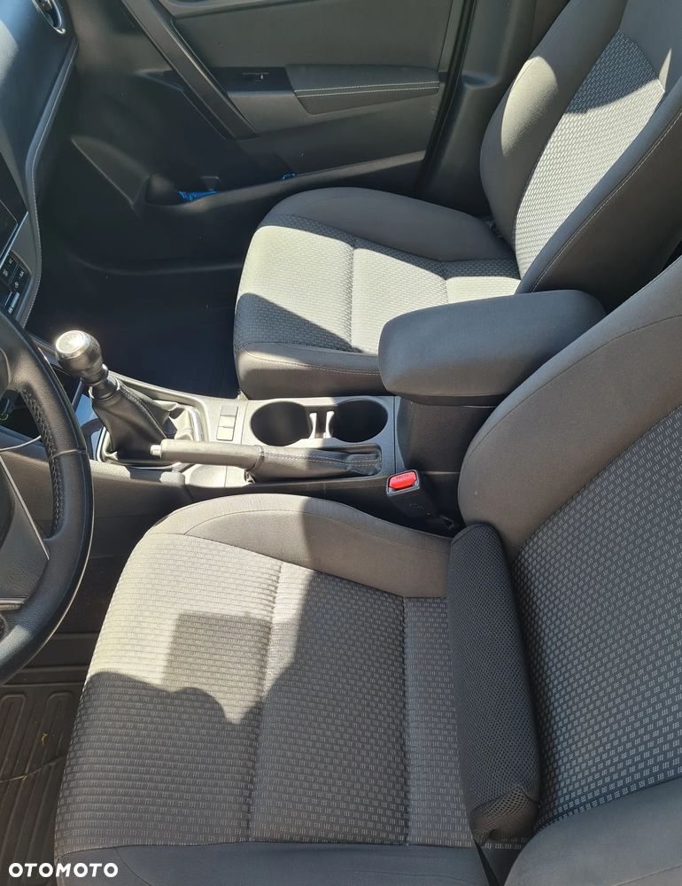 Toyota Corolla 1.4 D-4D Comfort - 18