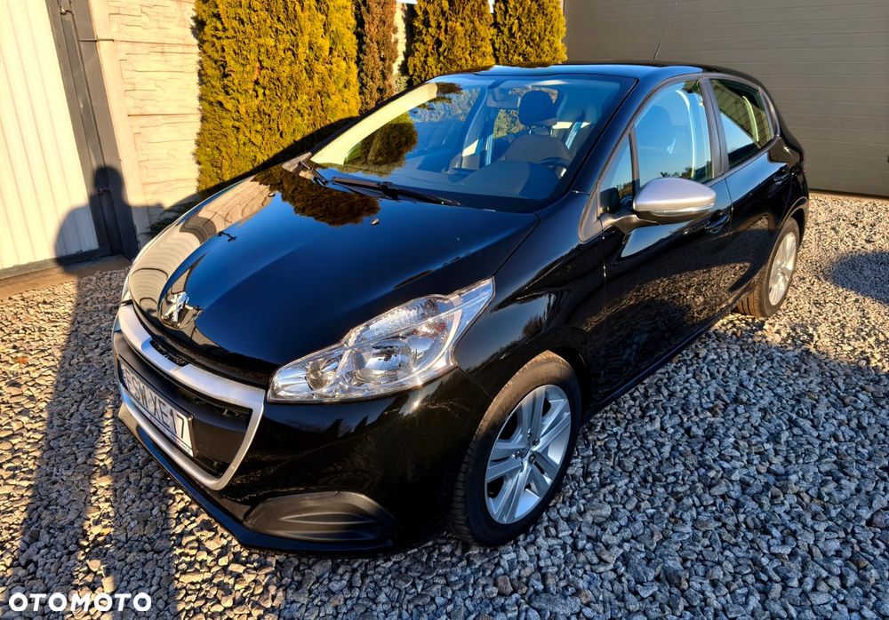Peugeot 208 - 6