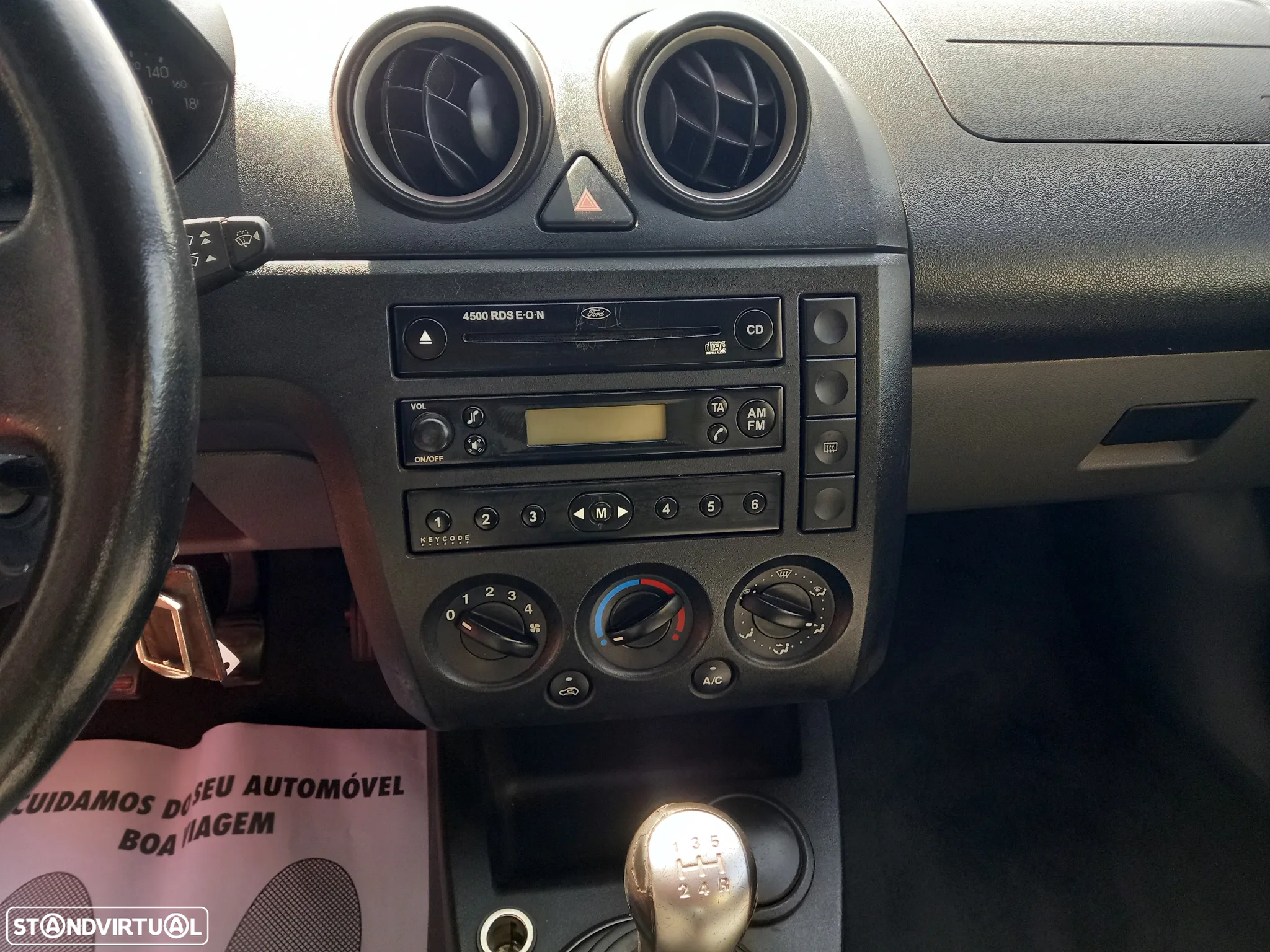 Ford Fiesta 1.4 Ghia - 13