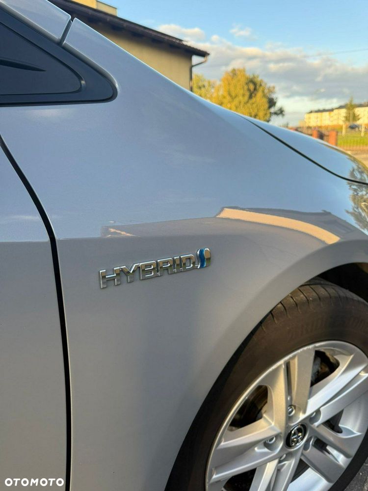 Toyota Corolla 1.8 Hybrid Comfort - 22