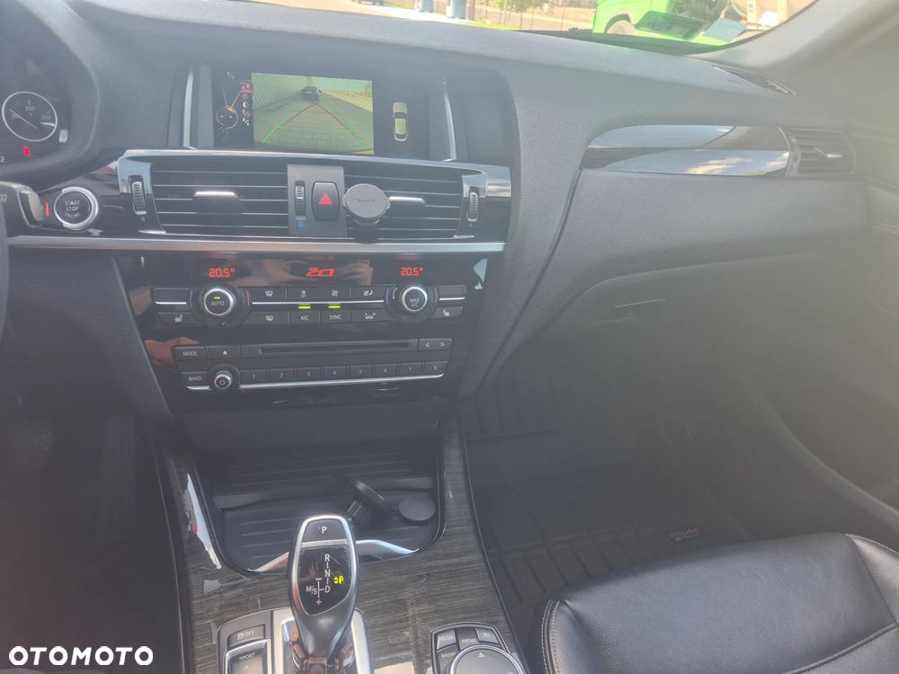 BMW X4 xDrive28i xLine - 11