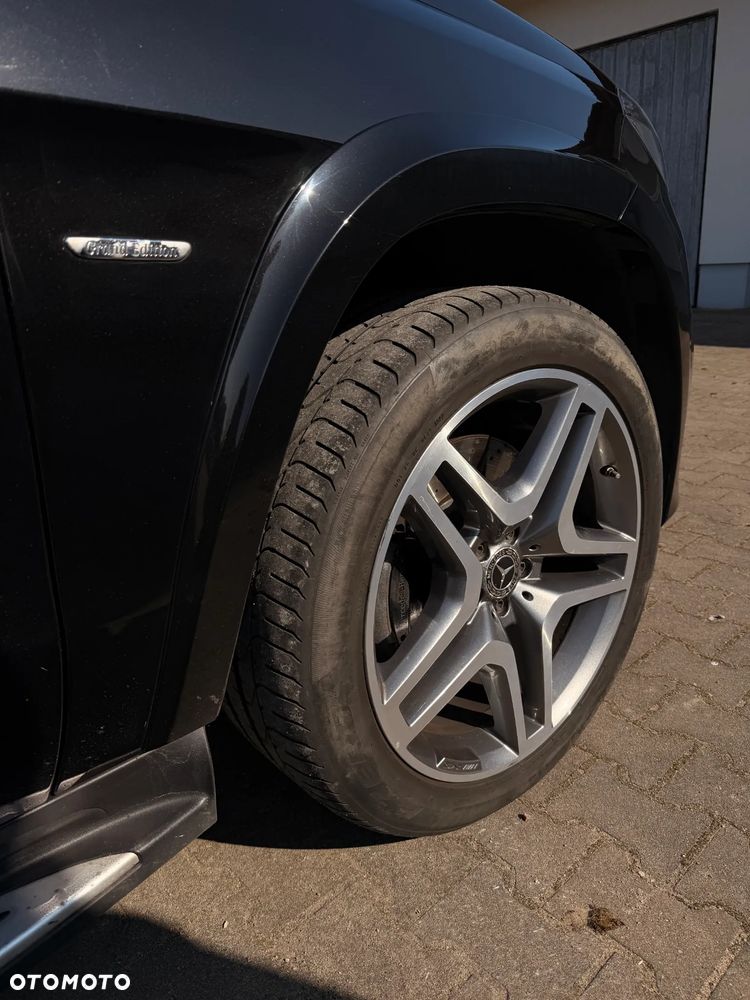 Mercedes-Benz GLS - 17