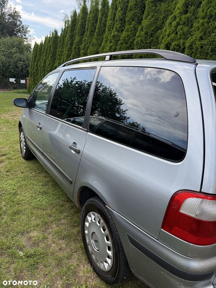 Ford Galaxy - 3