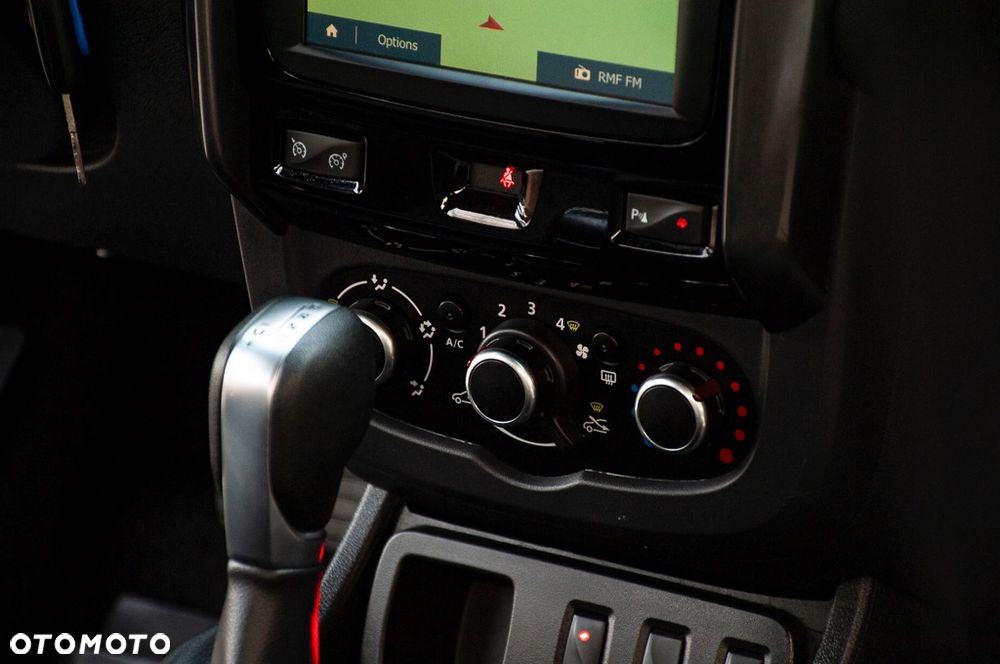 Dacia Duster dCi 110 FAP 4x2 EDC Blackshadow - 30