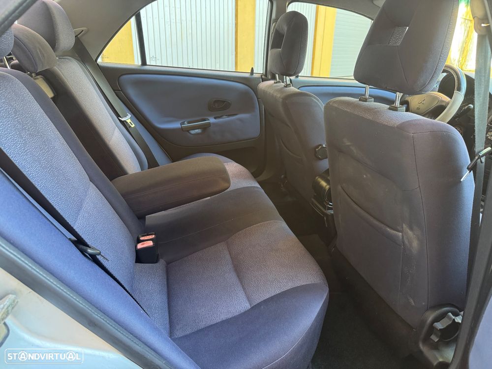 Mitsubishi Carisma SD 1.3 Classic AC - 10